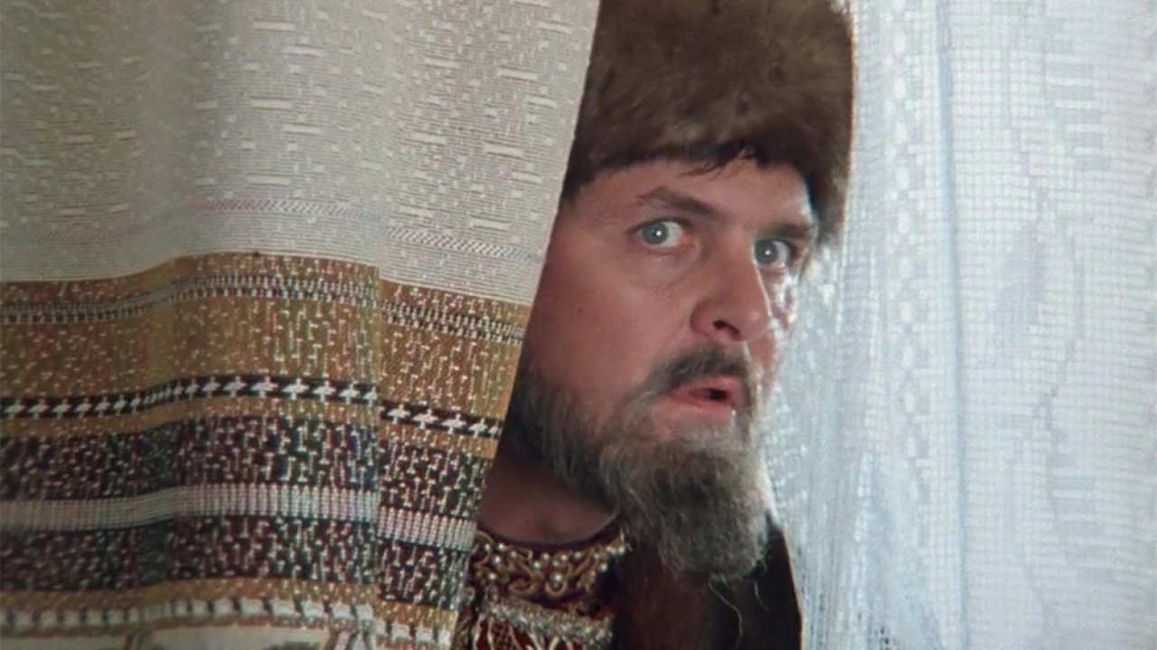 ТЕСТ: Угадайте, кому из героев фильма «Иван Васильевич меняет профессию» принадлежит цитата?
