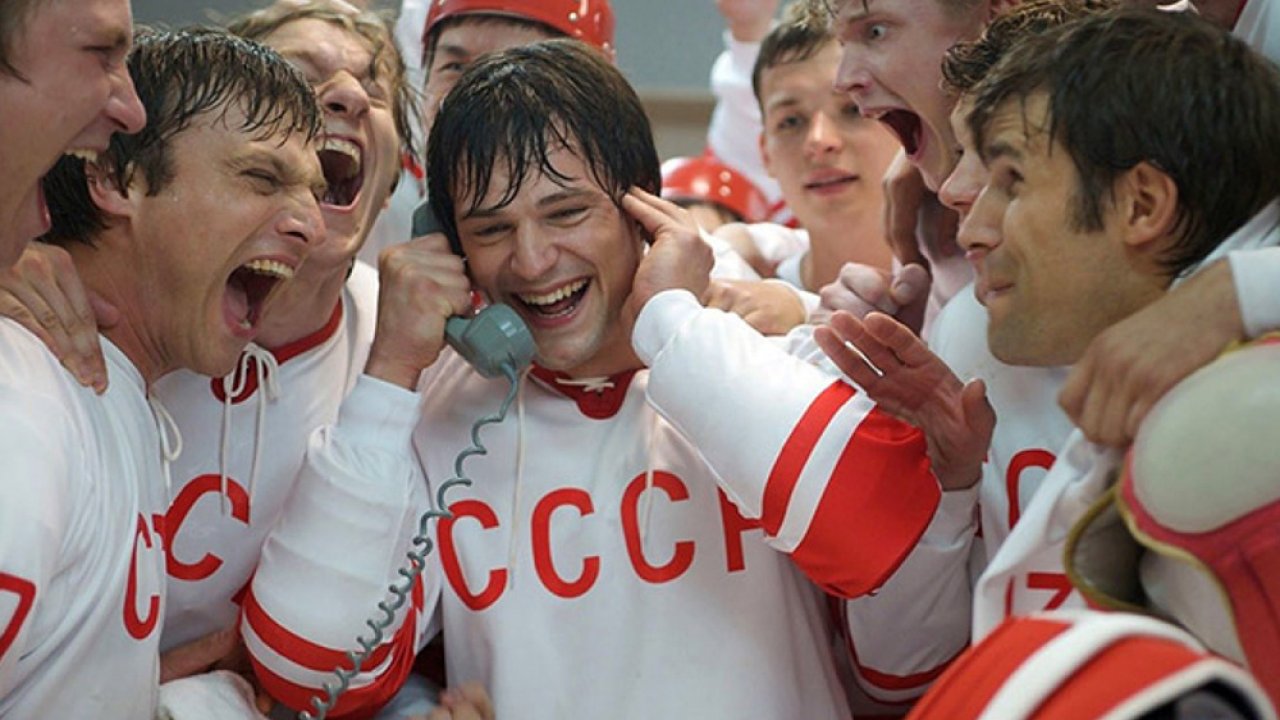 ТЕСТ: Угадайте фильмы о спорте по одному кадру!